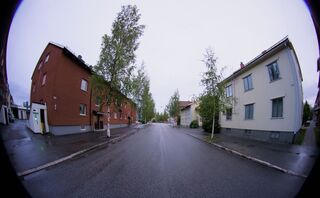 Outside, looking southward along Fabriksgatan