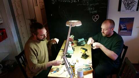 Två upptagna deltagare Två upptagna deltagare